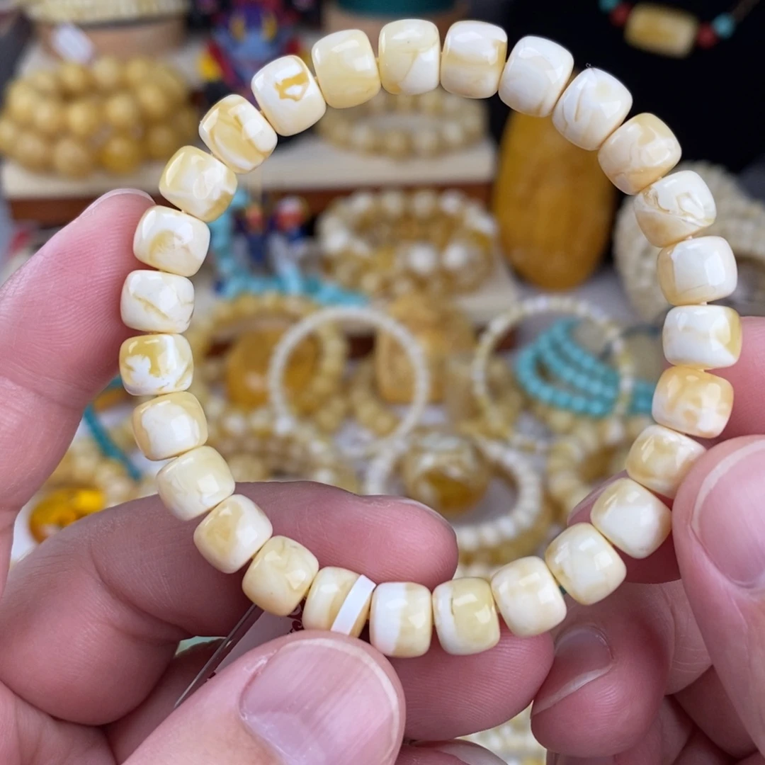 蜜蜡未镶嵌手链瓷白溶洞妖花8.5mm