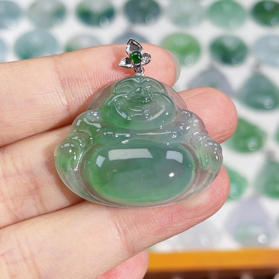 颈饰18K金镶嵌翡翠吊坠