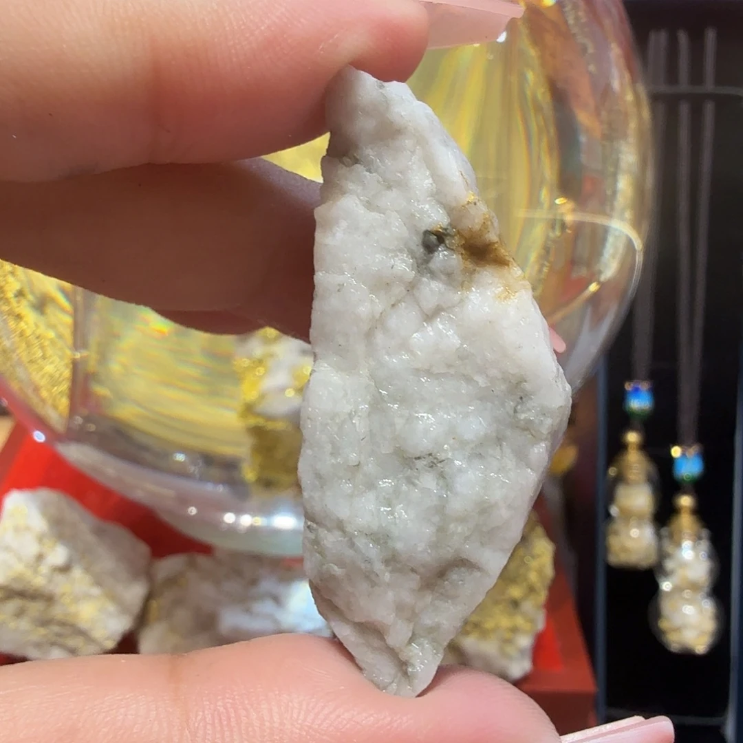 路遥聚金阁天然明金矿标