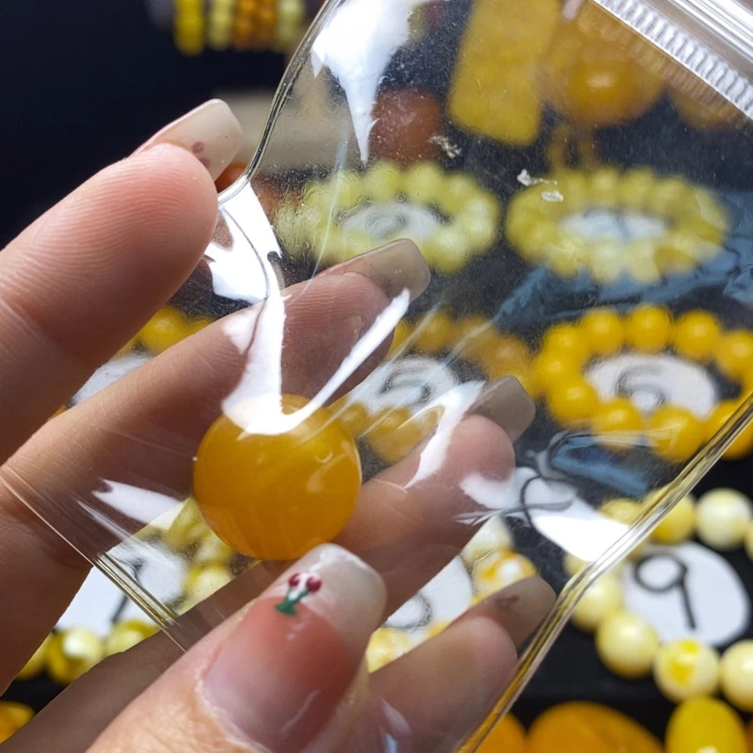 憨***哥鸡油红18单珠一颗