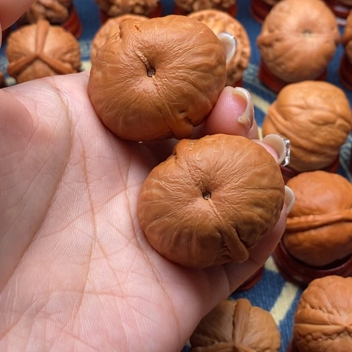 把件文玩核桃坐***上精品手捻