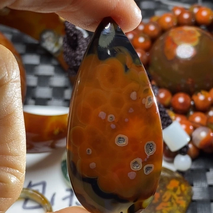 玛瑙/玉髓未镶嵌颈饰