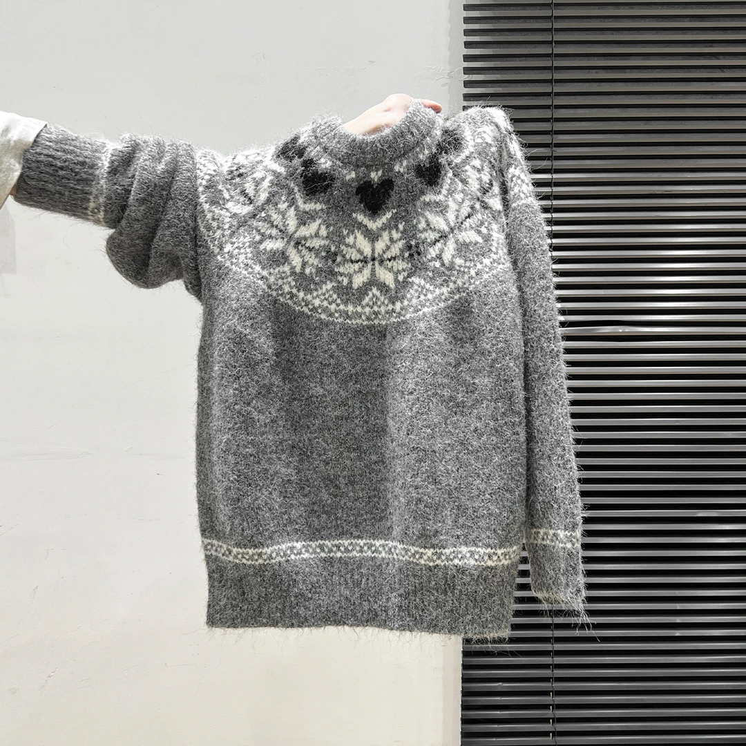 灰色费尔岛半高领加厚套头2025秋冬女装新款加厚长袖毛针织衫上衣