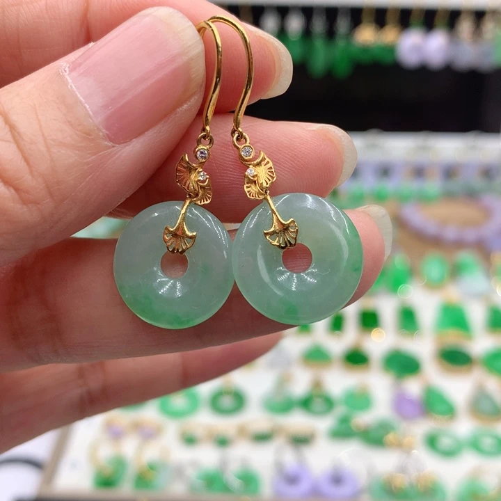 翡翠18K金镶嵌耳饰