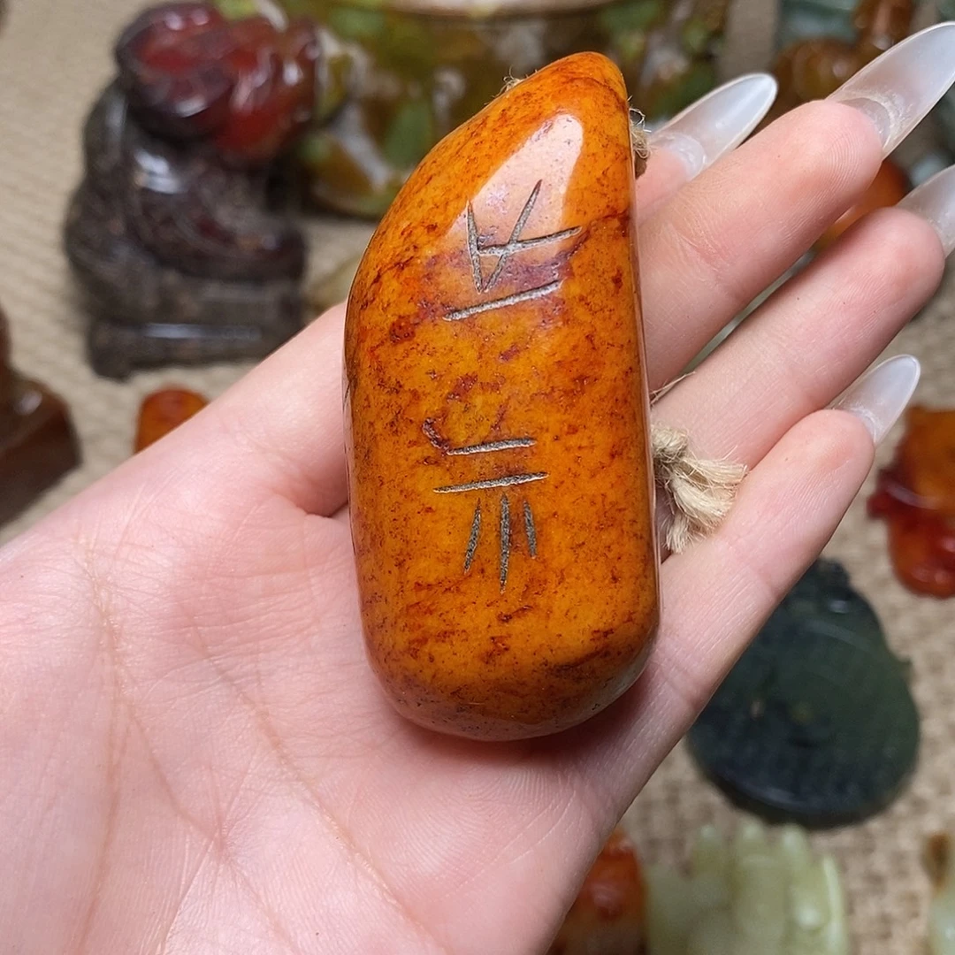 未镶嵌蛇纹石玉颈饰