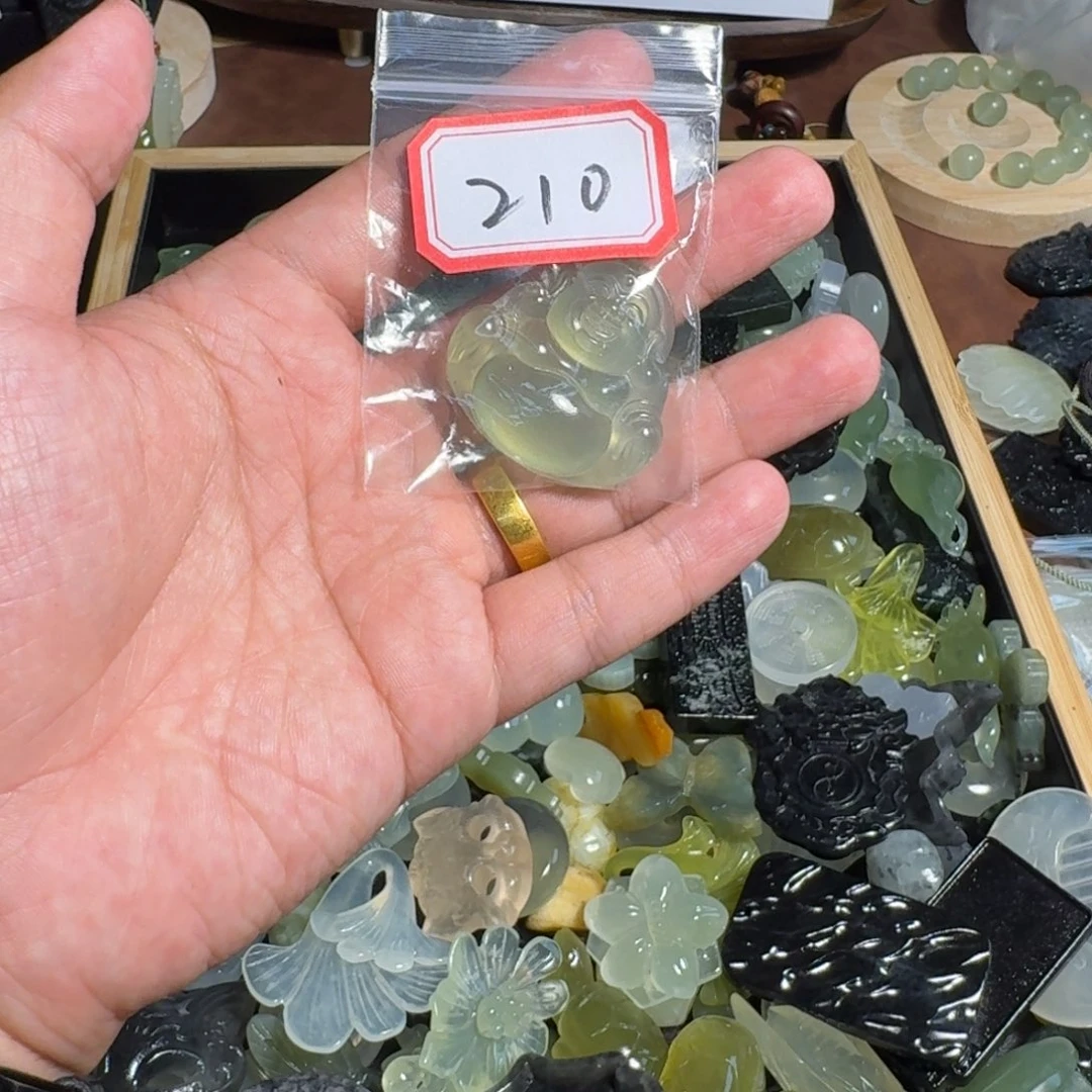 ！***龚蛇纹石玉合金颈饰
