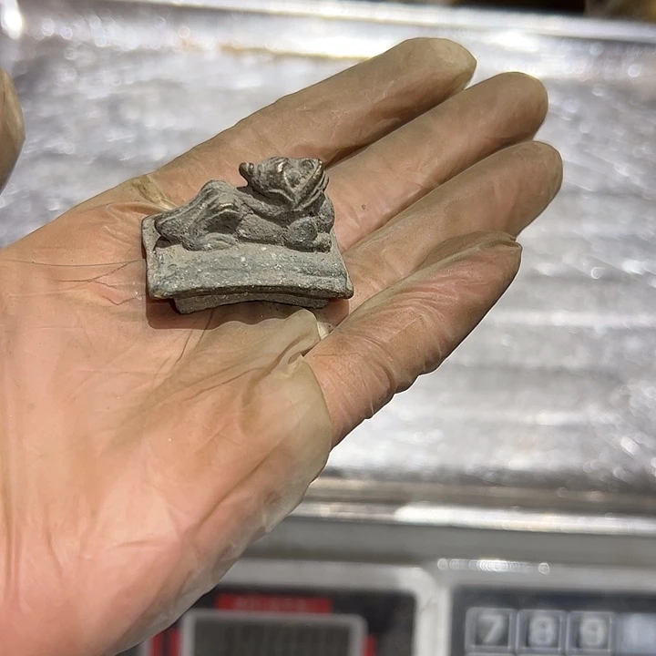 后**觉微瑕疵黄铜摆件工艺品