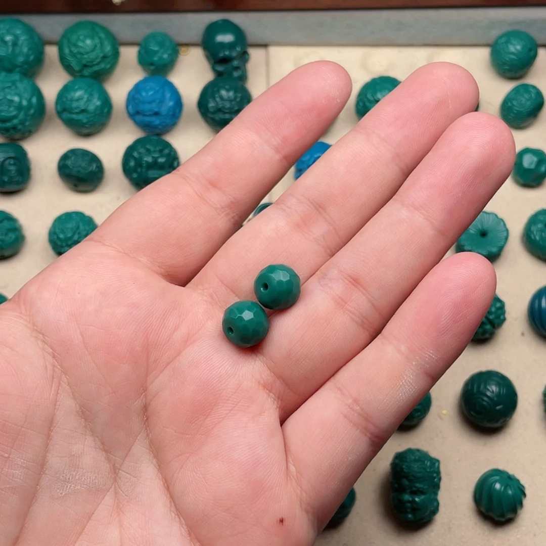 【闪购商品】玻璃颈饰无相老型10.3×8.8一对