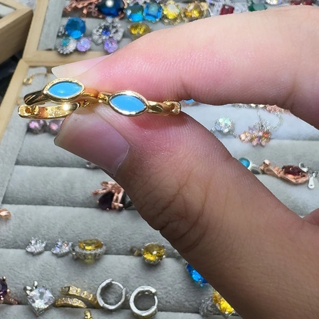 银S925镶嵌戒指水晶