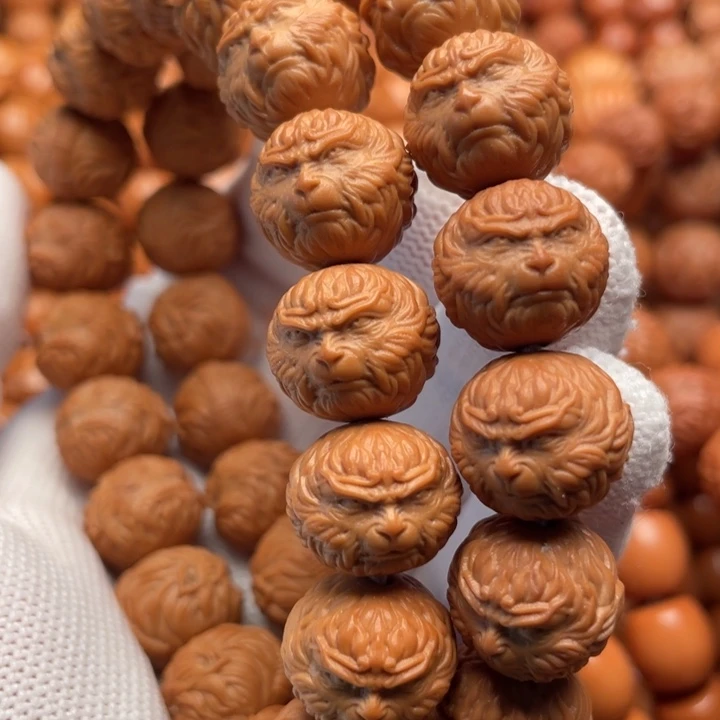 猴头核桃吊坠周*兵斗战胜佛