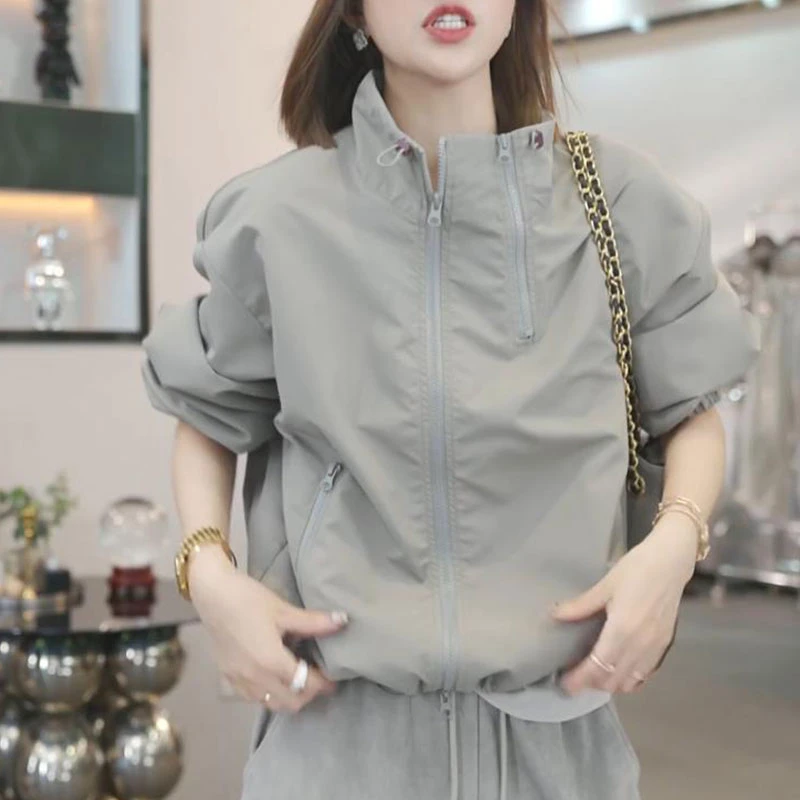 2025早秋新款时尚百搭宽松休闲外套女士双拉链设计冲锋衣显瘦上衣