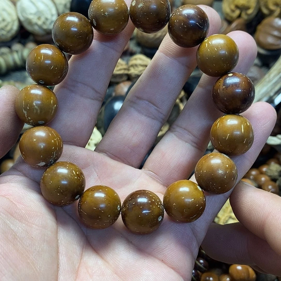 橄榄核吊坠紫金鼠光珠尺寸17
