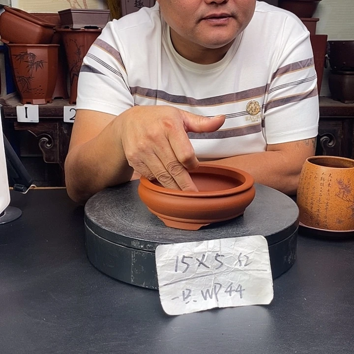 紫砂花盆货号一只WP44