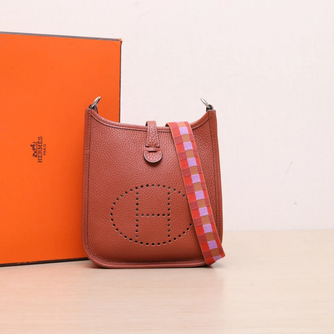 95新 Hermes/爱马仕 【双攀】伊芙琳Mini 5F南瓜色 TC皮 Z刻562973