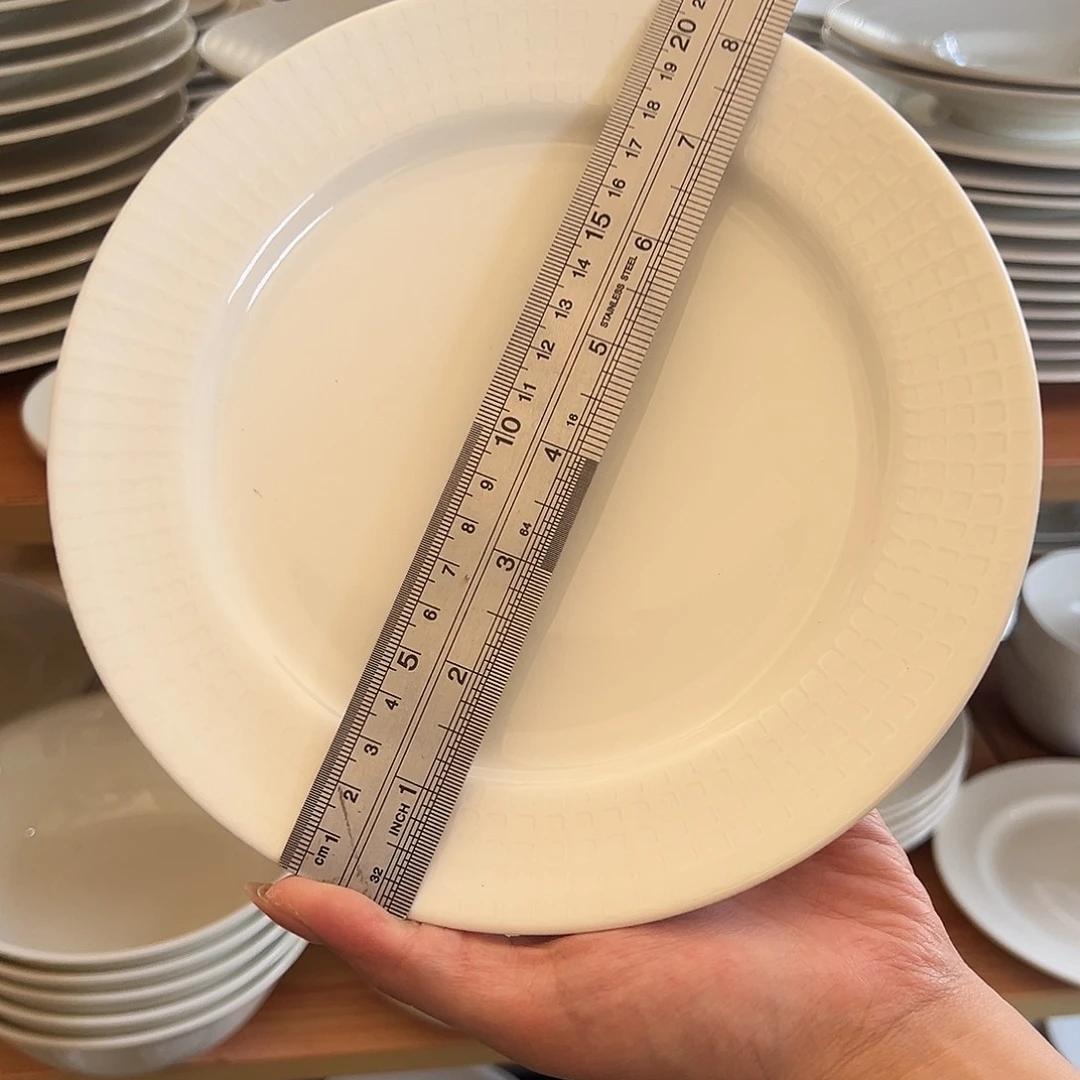 新骨瓷054微瑕方格纹8.25寸平盘