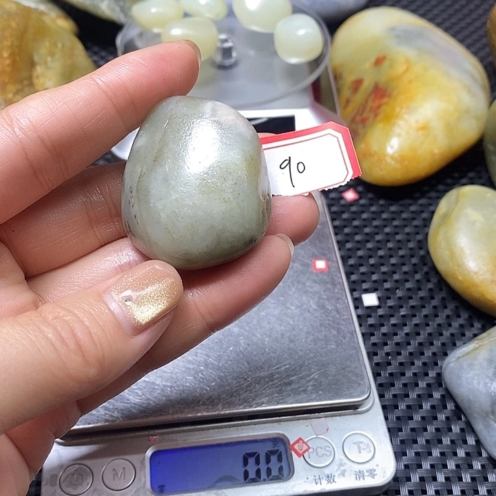 和田玉未镶嵌珠宝奇石90