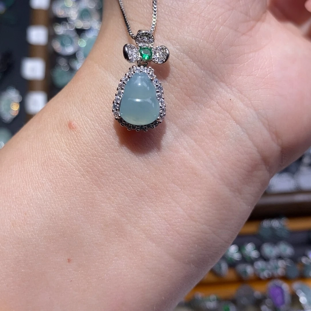 颈饰未镶嵌翡翠翡翠