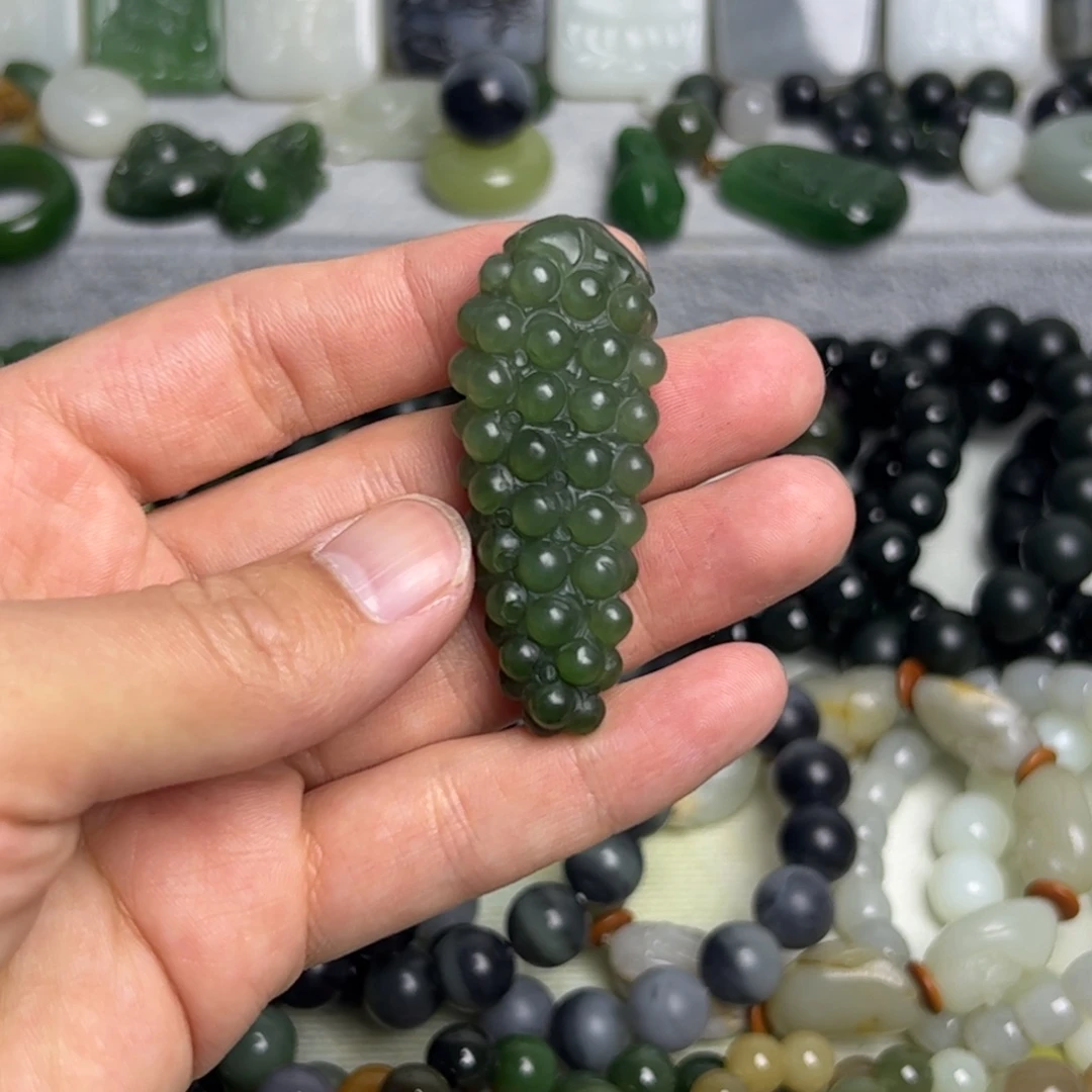 和田玉（碧玉）未镶嵌颈饰