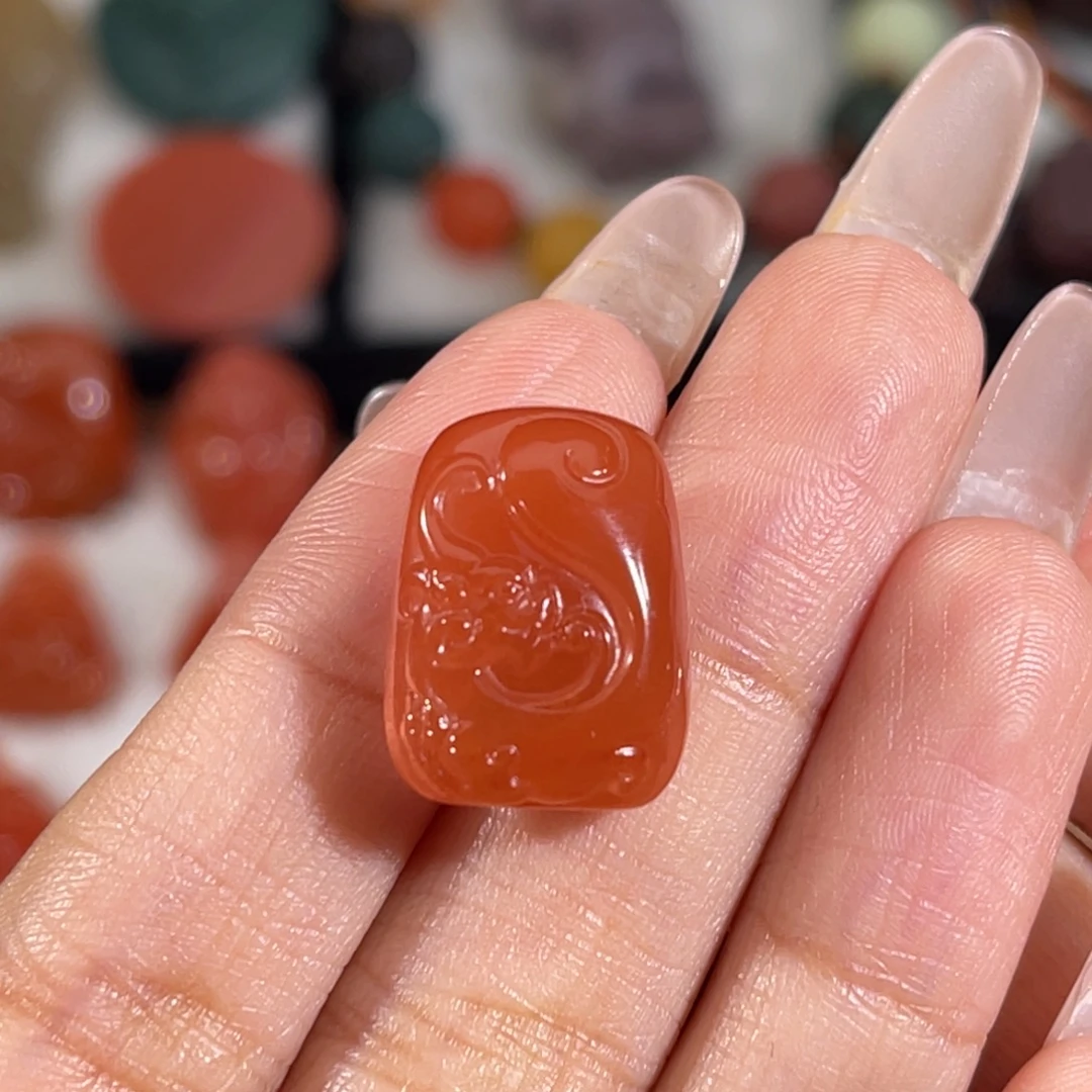 南红玛瑙未镶嵌仿古龙牌子 13.4x17.6mm 不换退