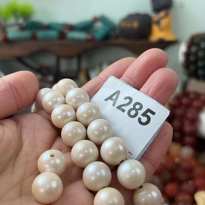 惠***想玛瑙/玉髓未镶嵌颈饰