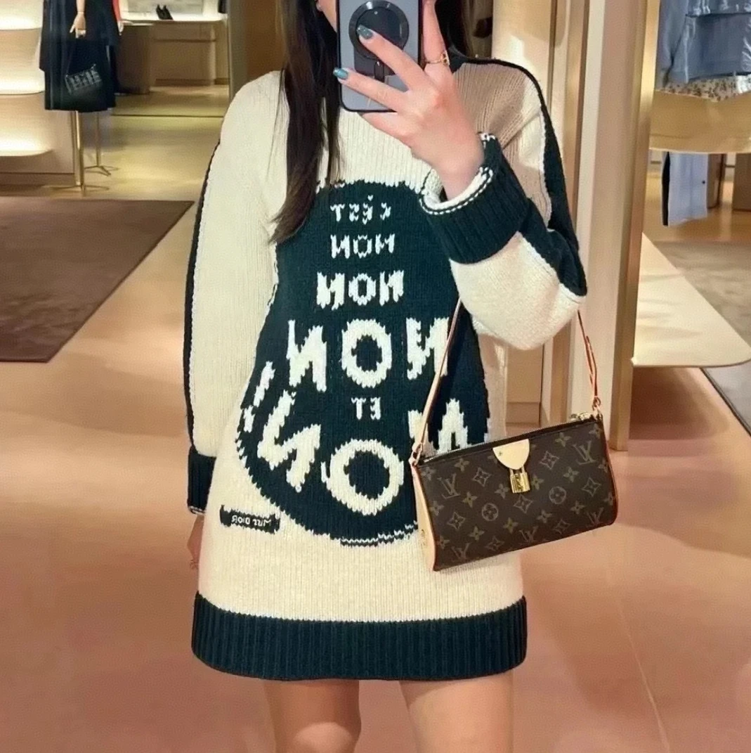 99新 DIOR/迪奥 梅芙 白绿图案logo毛衣 36码