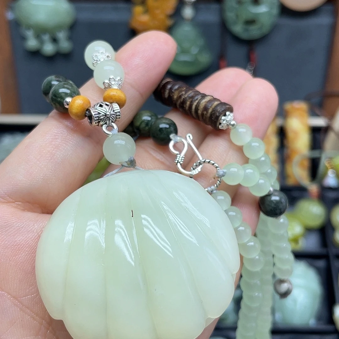 未镶嵌蛇纹石玉项链