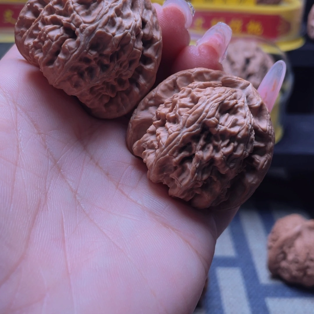 核桃41三角白文玩