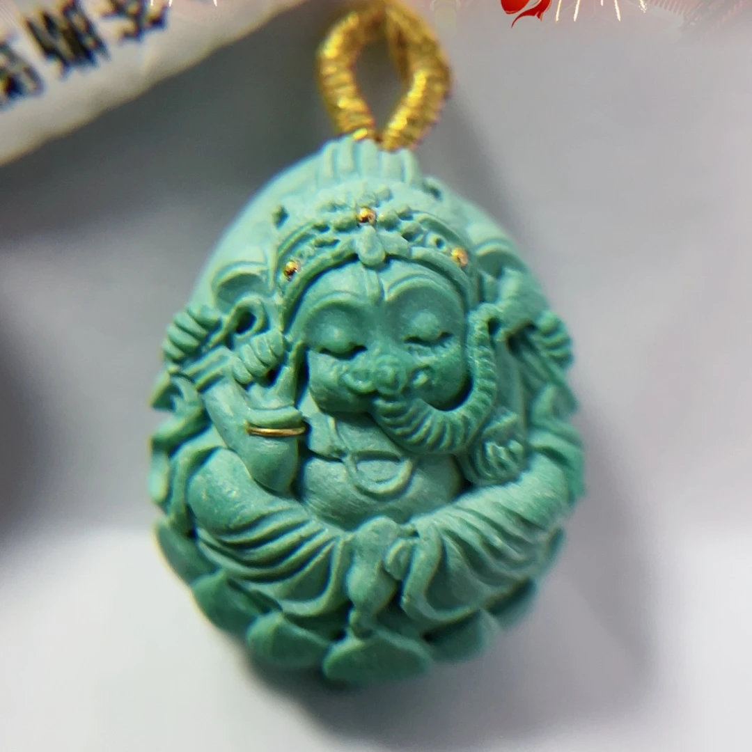 绿松石配饰未镶嵌