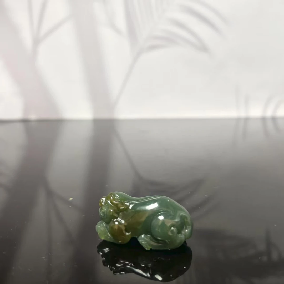 Z和田玉貔貅吊坠0820