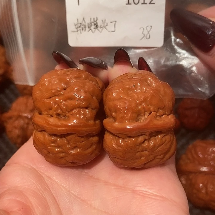 文玩核桃吊坠蛤蟆头38肚40