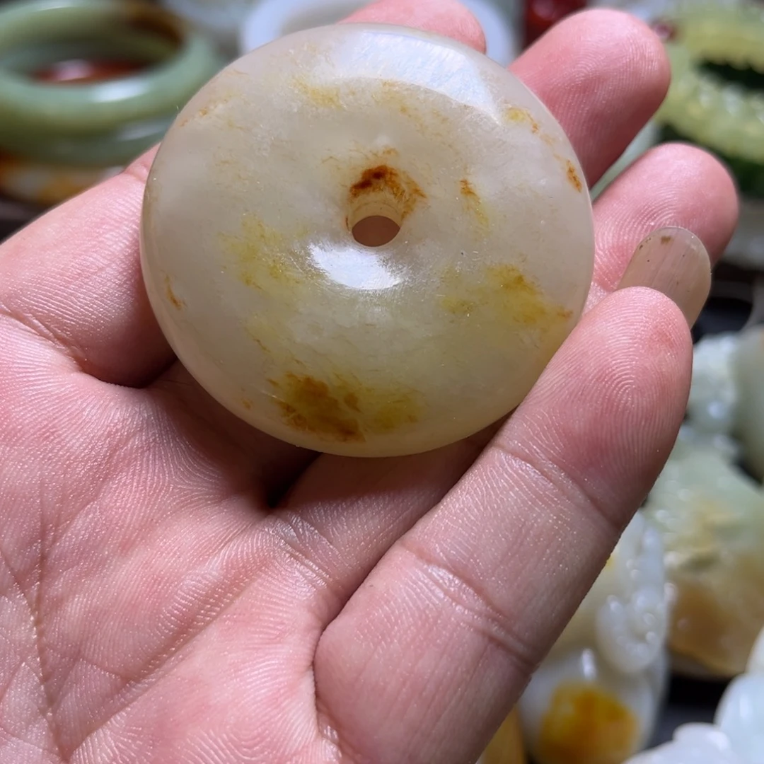 深***兰颈饰未镶嵌和田玉