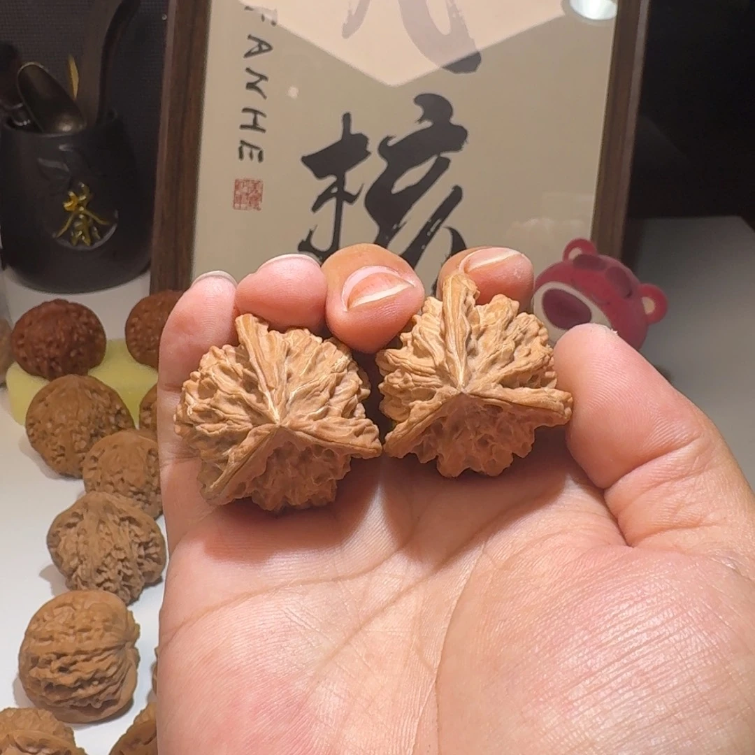 /***-吊坠文玩核桃36尺寸盘山三棱