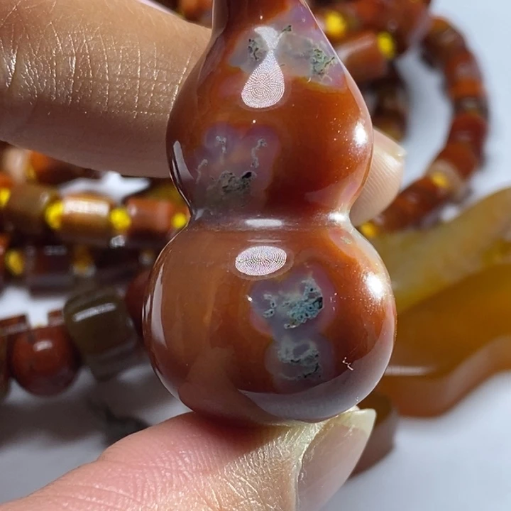 玛瑙/玉髓颈饰未镶嵌