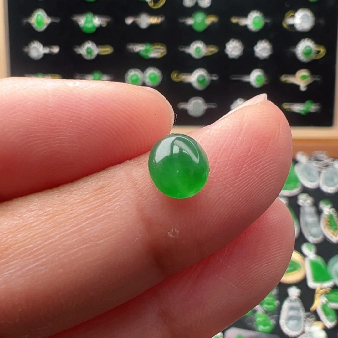 翡翠未镶嵌颈饰蛋6.6