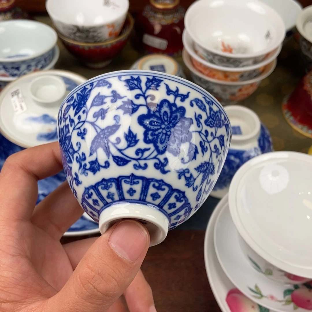 陶瓷艺术家的作品是一种