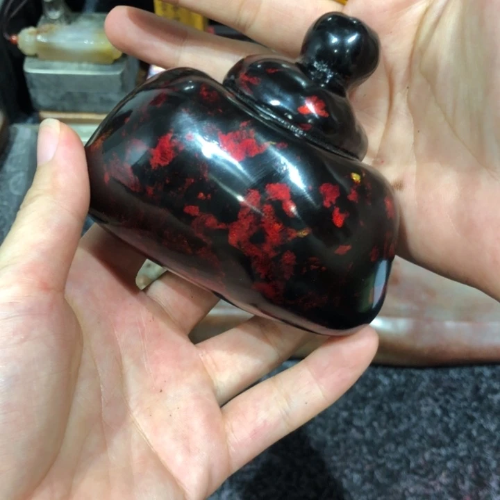 平***石漆器一个大的福袋