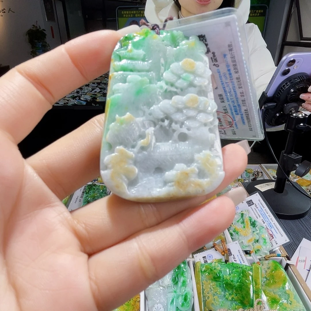 颈饰未镶嵌翡翠一