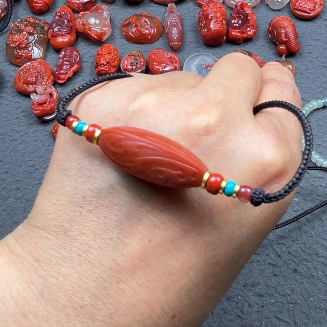 定制南红玛瑙吊坠