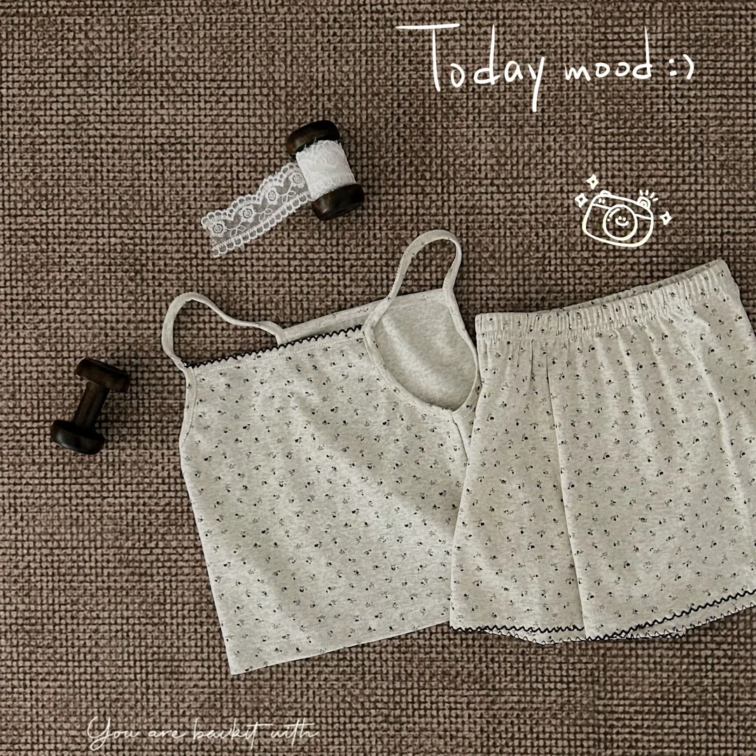 2025儿童夏季时尚百搭森系套装女童小清新ins风碎花吊带背心短裤