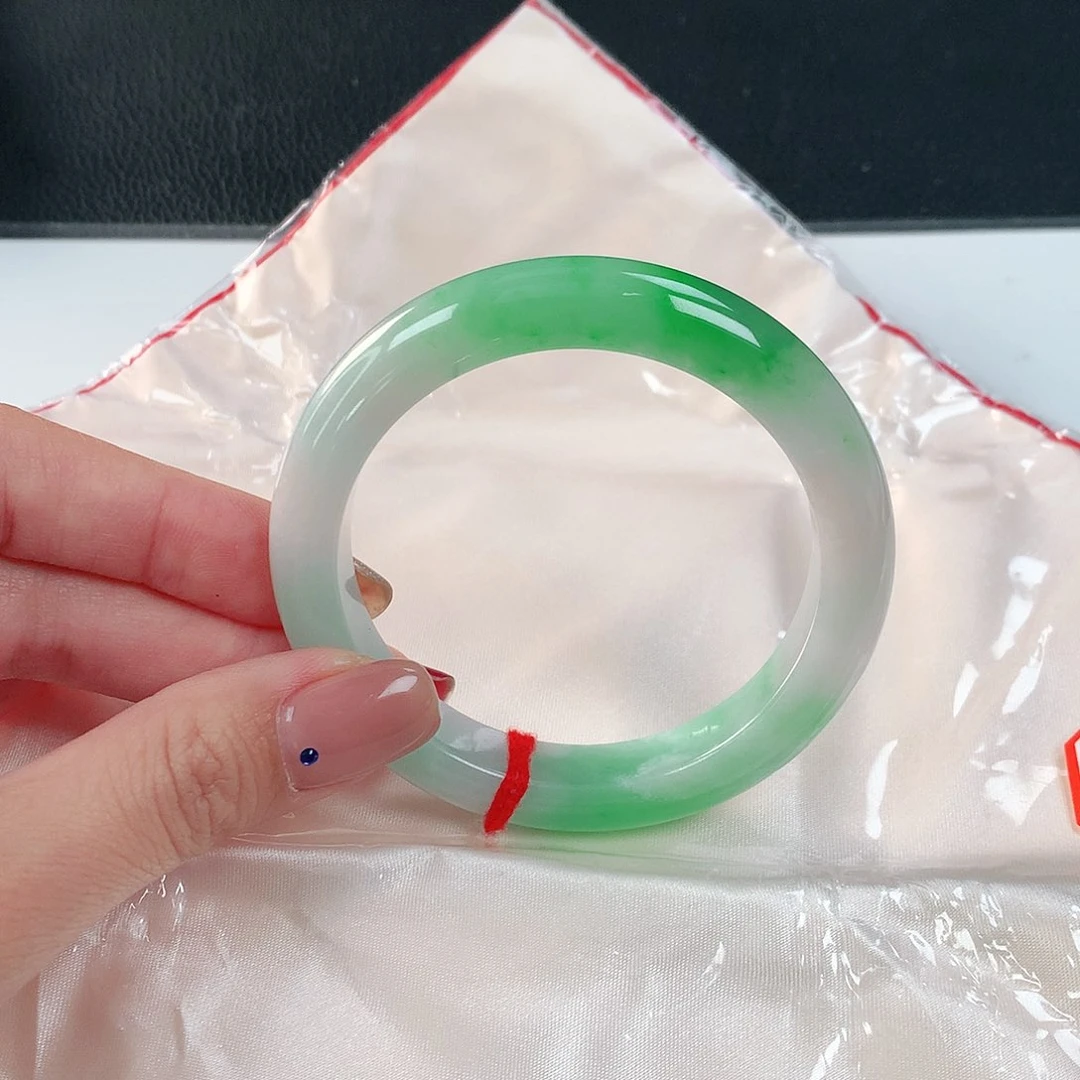 未镶嵌手镯翡翠521