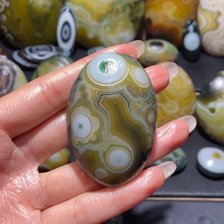 【闪购商品】未镶嵌玛瑙/玉髓珠宝奇石o