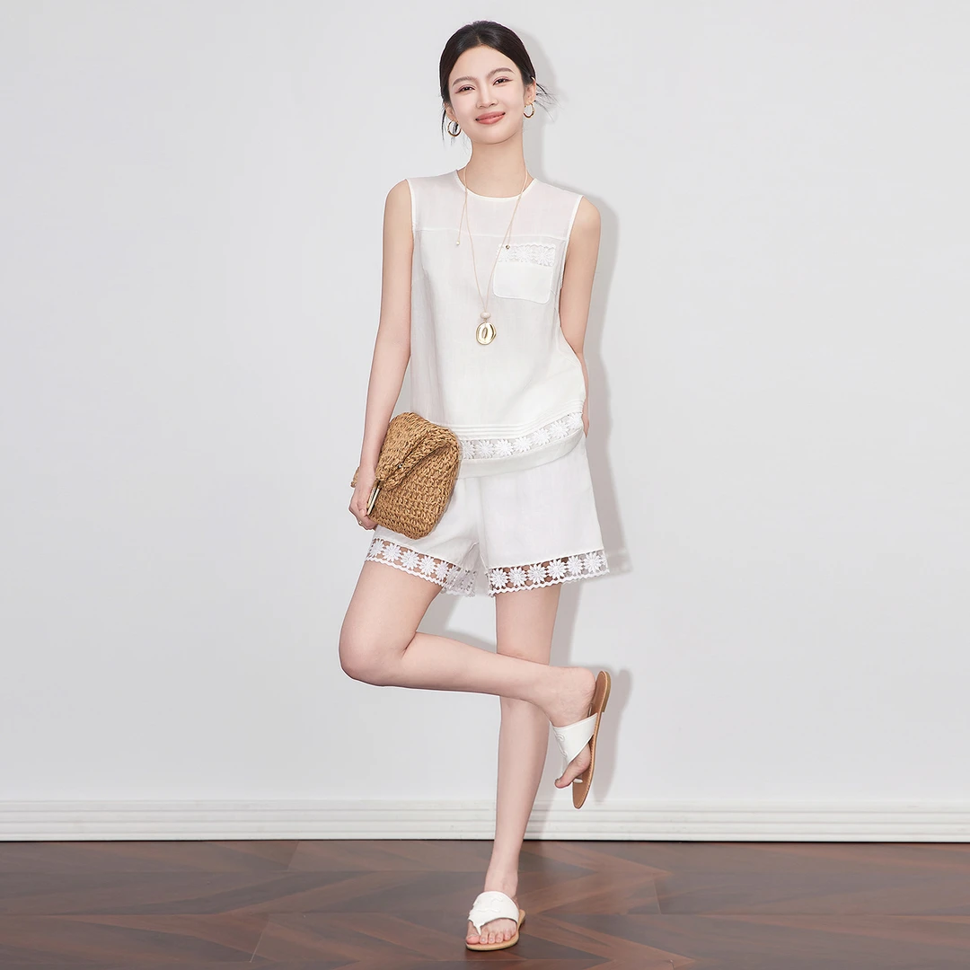 夏季-亚麻气质无袖上衣蕾丝减龄+立体刺绣白色短裤南油套装女