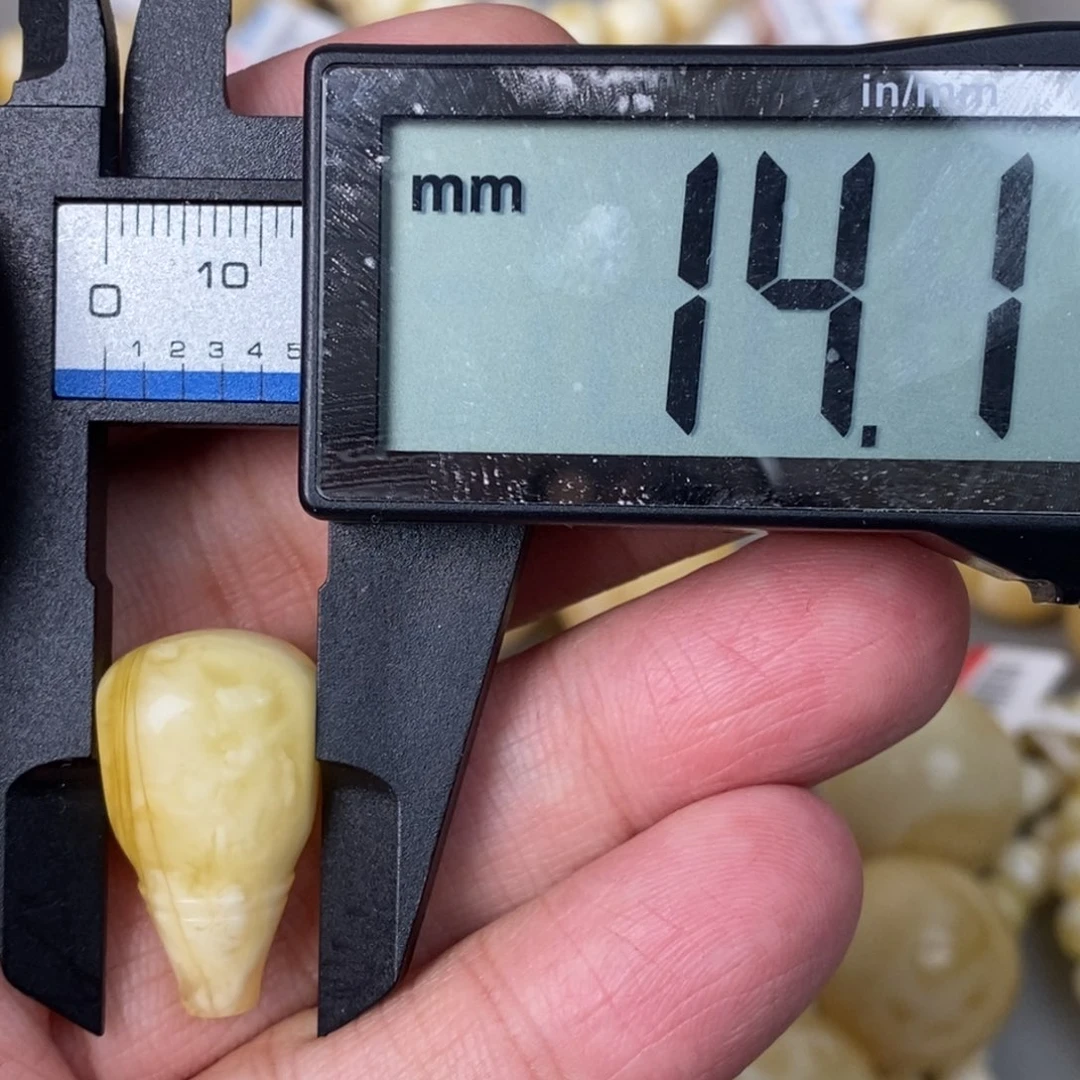 未镶嵌蜜蜡珠宝奇石2.4g