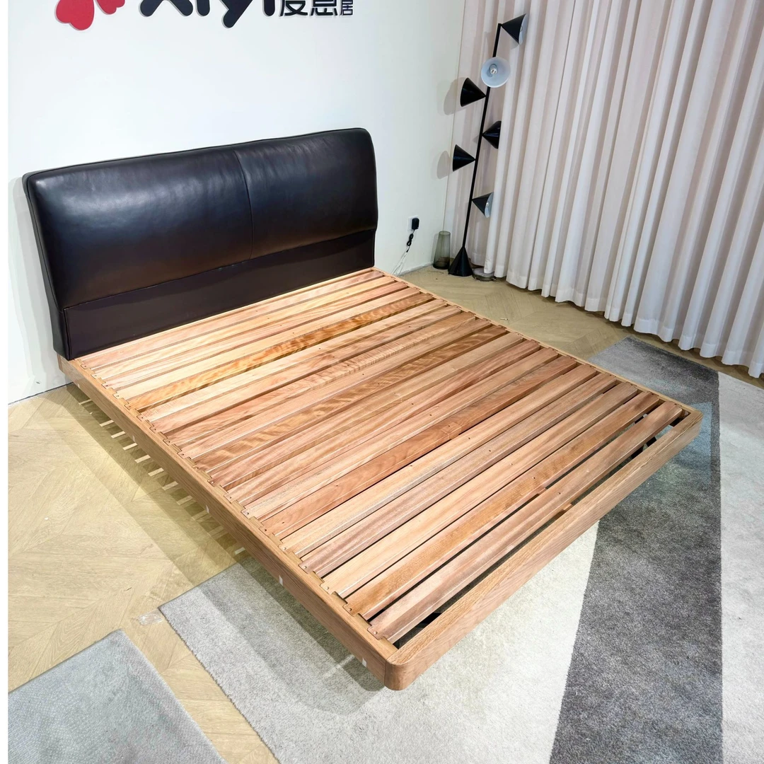 爱意小香高定#中古风实木框架悬浮带灯主卧意式黑色百搭真皮软床