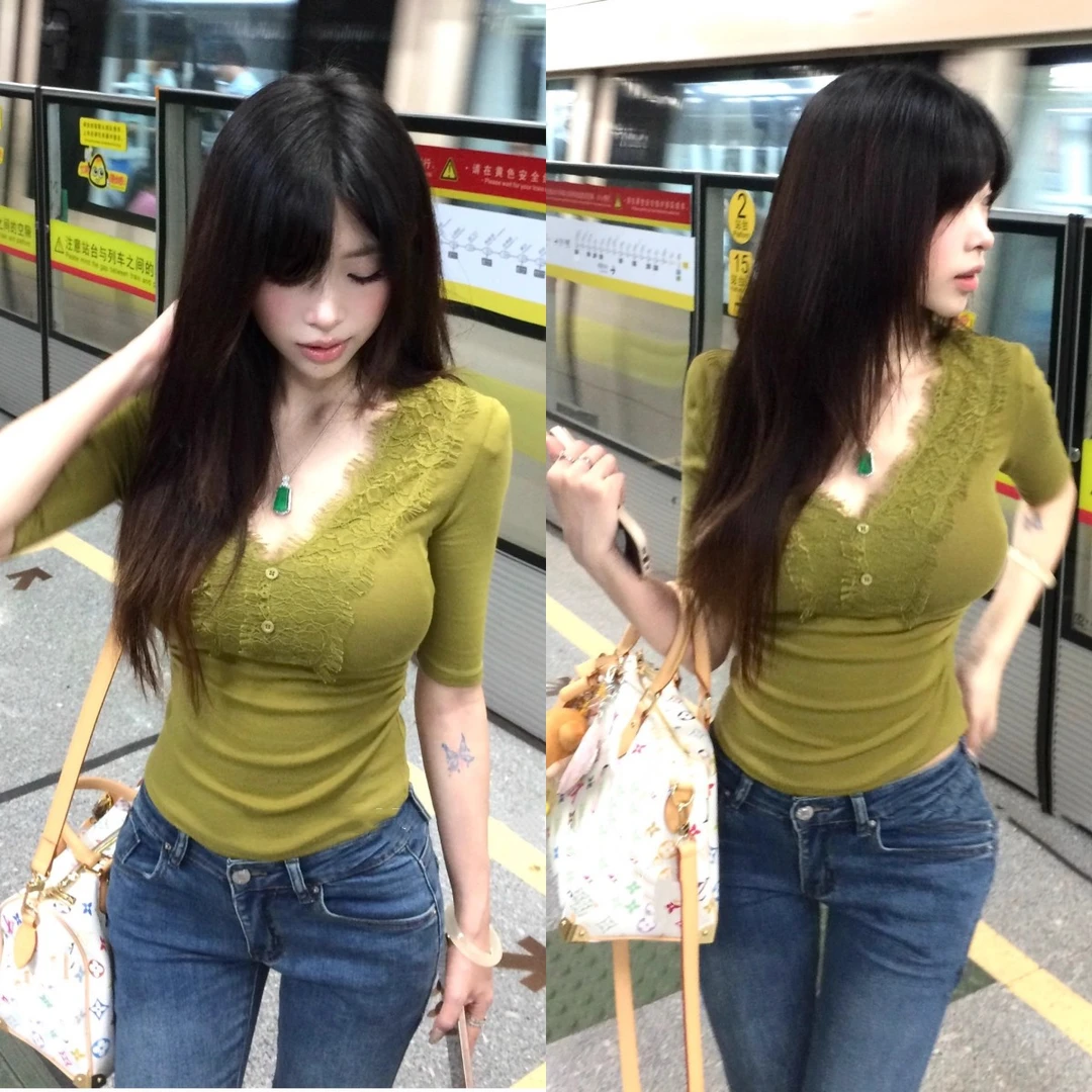 韩版气质显白显瘦T恤蕾丝拼接V领短中袖修身显瘦打底T恤上衣女