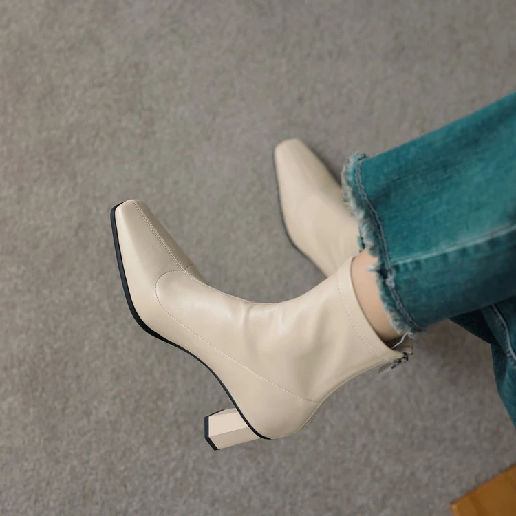 7cm~法式高跟短靴女2025秋冬新款粗跟马丁靴方头白色时尚瘦瘦靴女