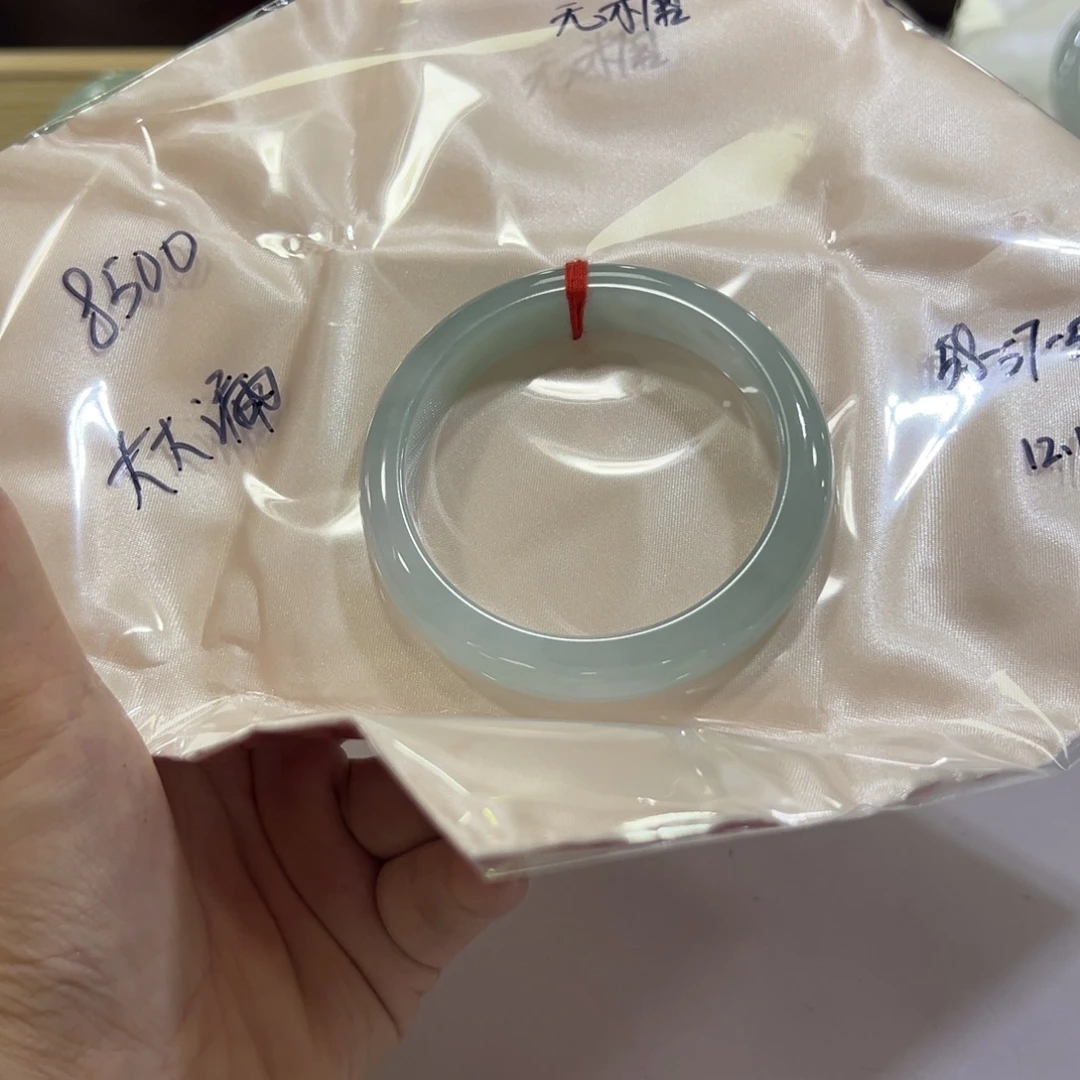 无****翡翠未镶嵌手镯手镯