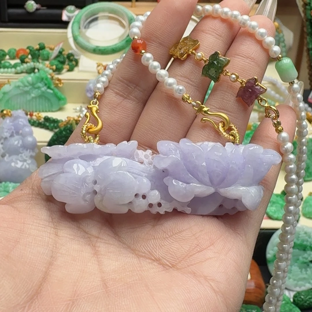 翡翠未镶嵌颈饰翡翠吊坠