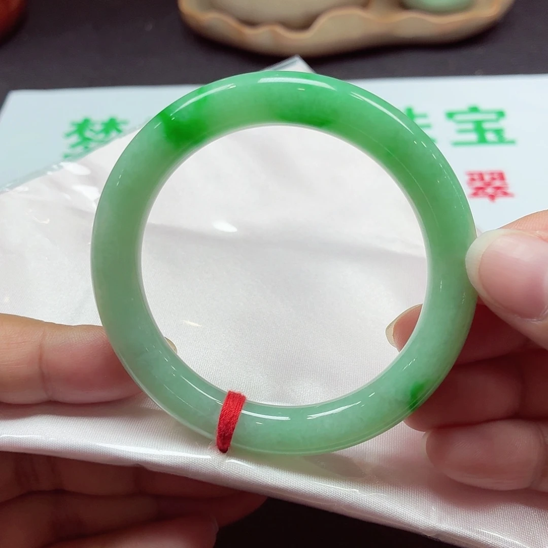 翡翠未镶嵌手镯天然缅甸A货翡翠