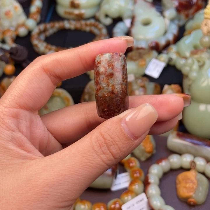 A****岫岩河磨玉（透闪石质玉）未镶嵌把件